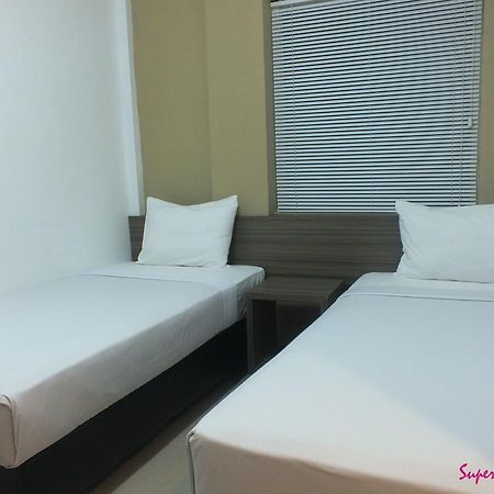 Zamrud Malioboro Hotel Yogyakarta Eksteriør billede